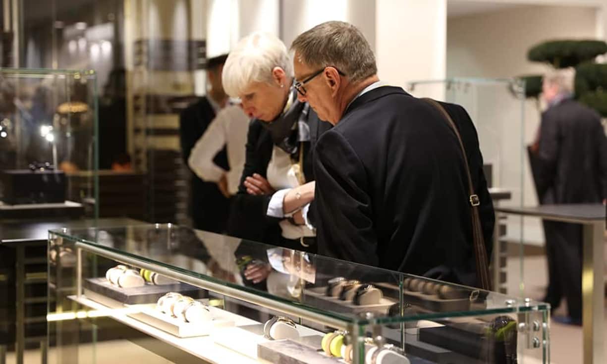 Doch im Mittelpunkt des Interesses stehen die Uhren der 30 Aussteller.