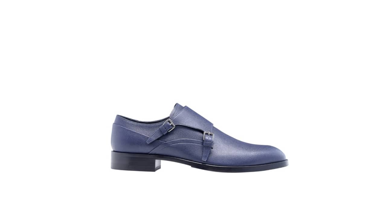 Klassisch: Porsche Design Dieser 2-Schnallen-Monkstrap-Schuh aus blauem Kalbsleder ist eine gekonnte Mischung aus klassisch und modisch. Preis 460 Franken