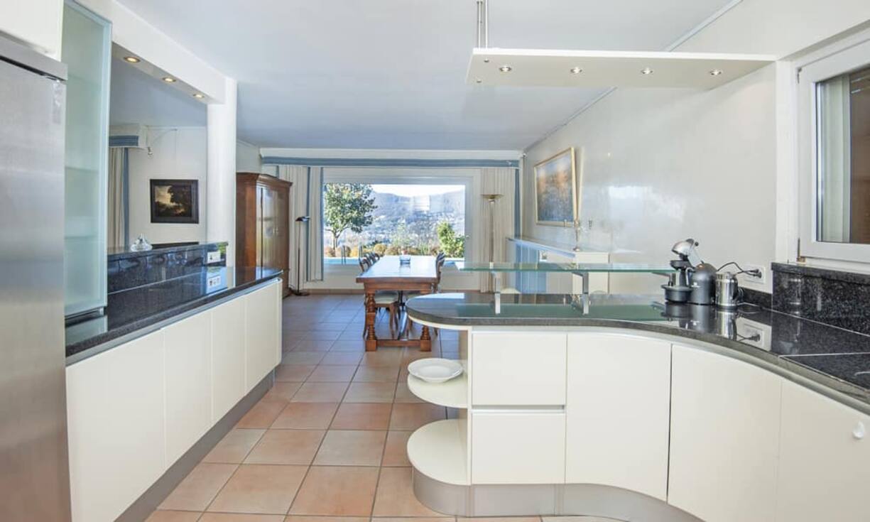 Die gesamte Wohnfläche beträgt 300 Quadratmeter.