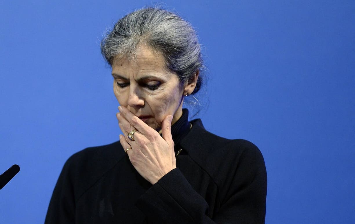 Fabienne Wauthier, Witwe des ehemaligen Zurich Insurance Group CFO Pierre Wauthier, der sich im August 2013 das Leben genommen hat, an der ordentlichen Generalversammlung im Zuercher Hallenstadion am Mittwoch, 2. April 2014. (KEYSTONE/Walter Bieri)