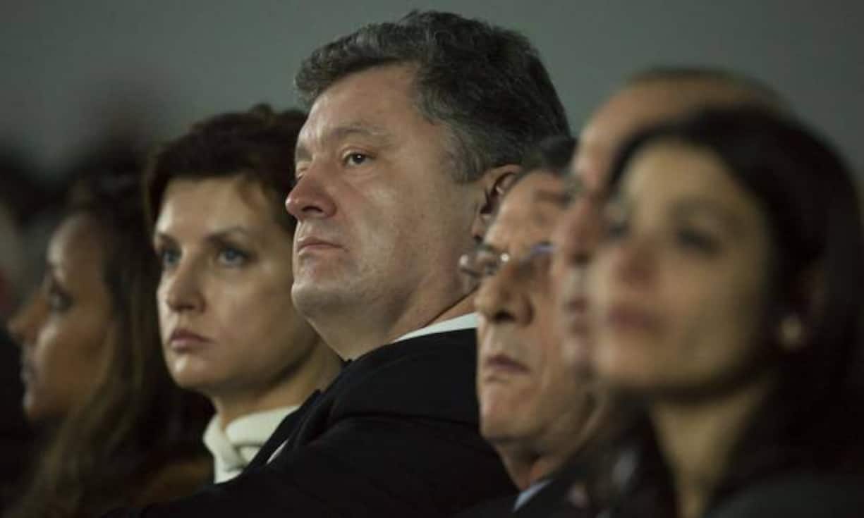 Der ukrainische Präsident Petro Poroschenko verlässt bereits am Ende des ersten Tages das WEF. Grund dafür ist die sich zuspitzende Situation im Osten der Ukraine.