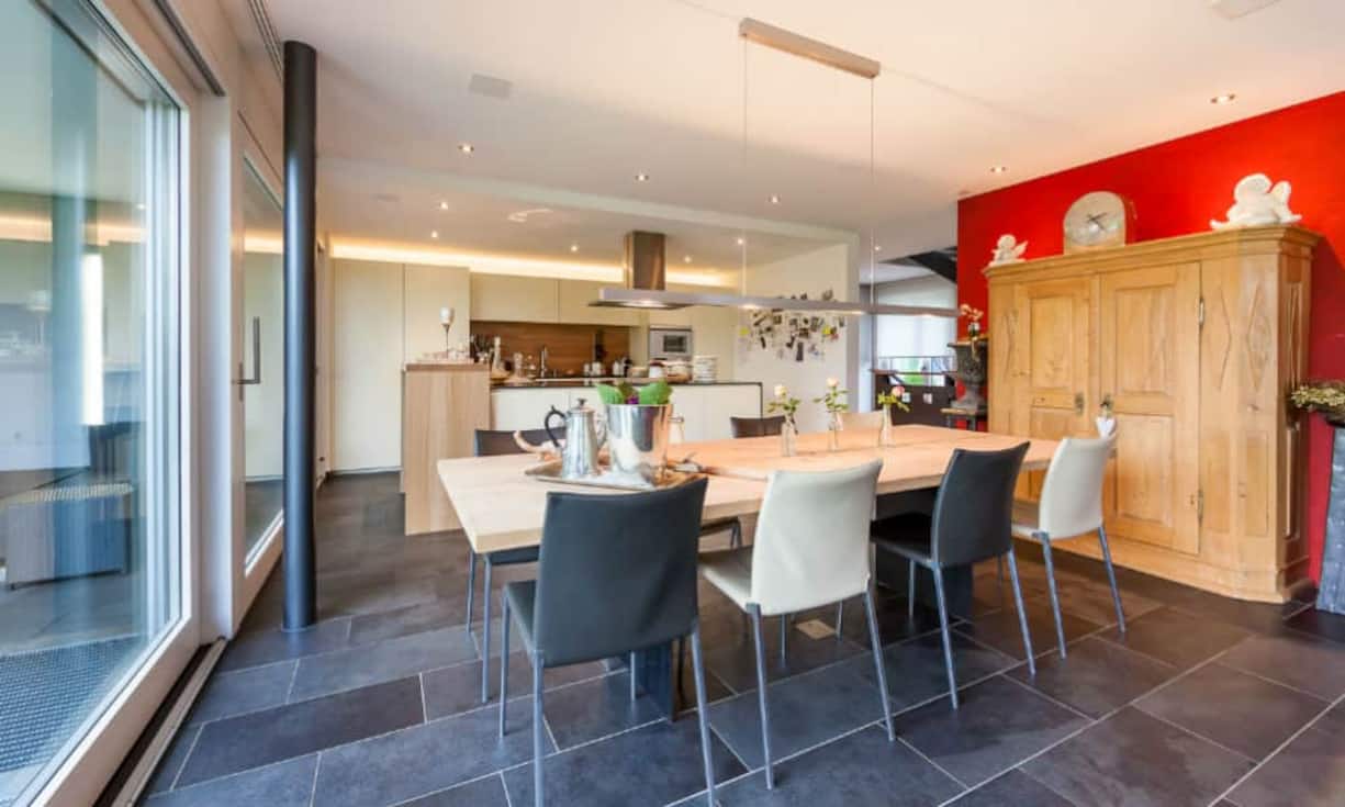 Alle Zimmer sind hell und dank viel Lichteinfall gut durchleuchtet.