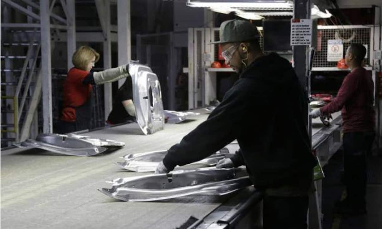 Tesla beschäftigt weltweit 14'000 Mitarbeiter. Keystone