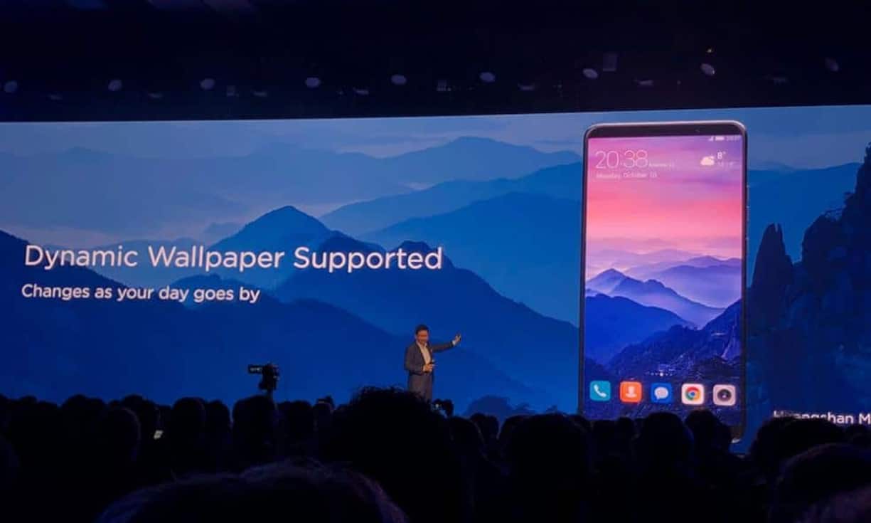 Gimmick: Der Bildschirmhintergrund passt sich der Tageszeit an.