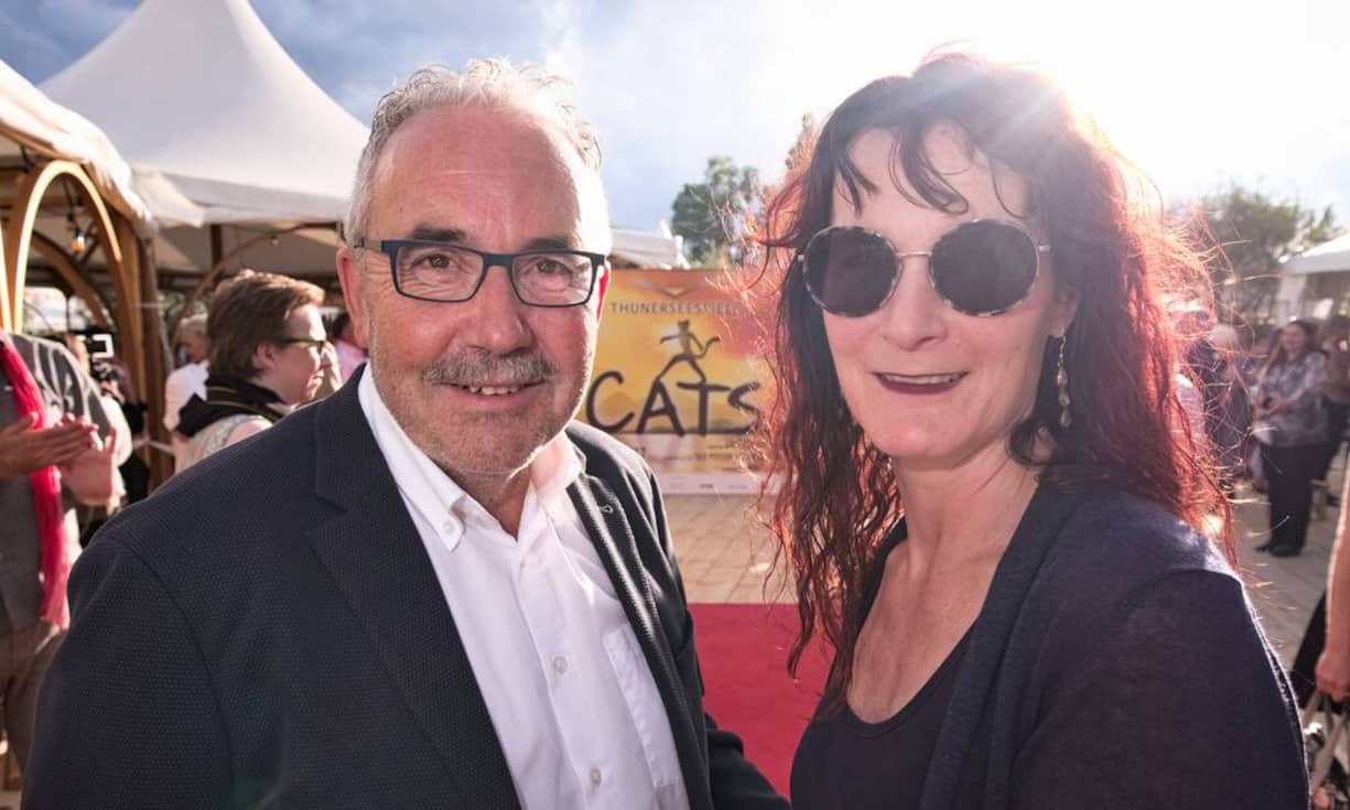 Hans Grunder, Politiker;
Sandra Bauen Grunder, Glaskünstlerin