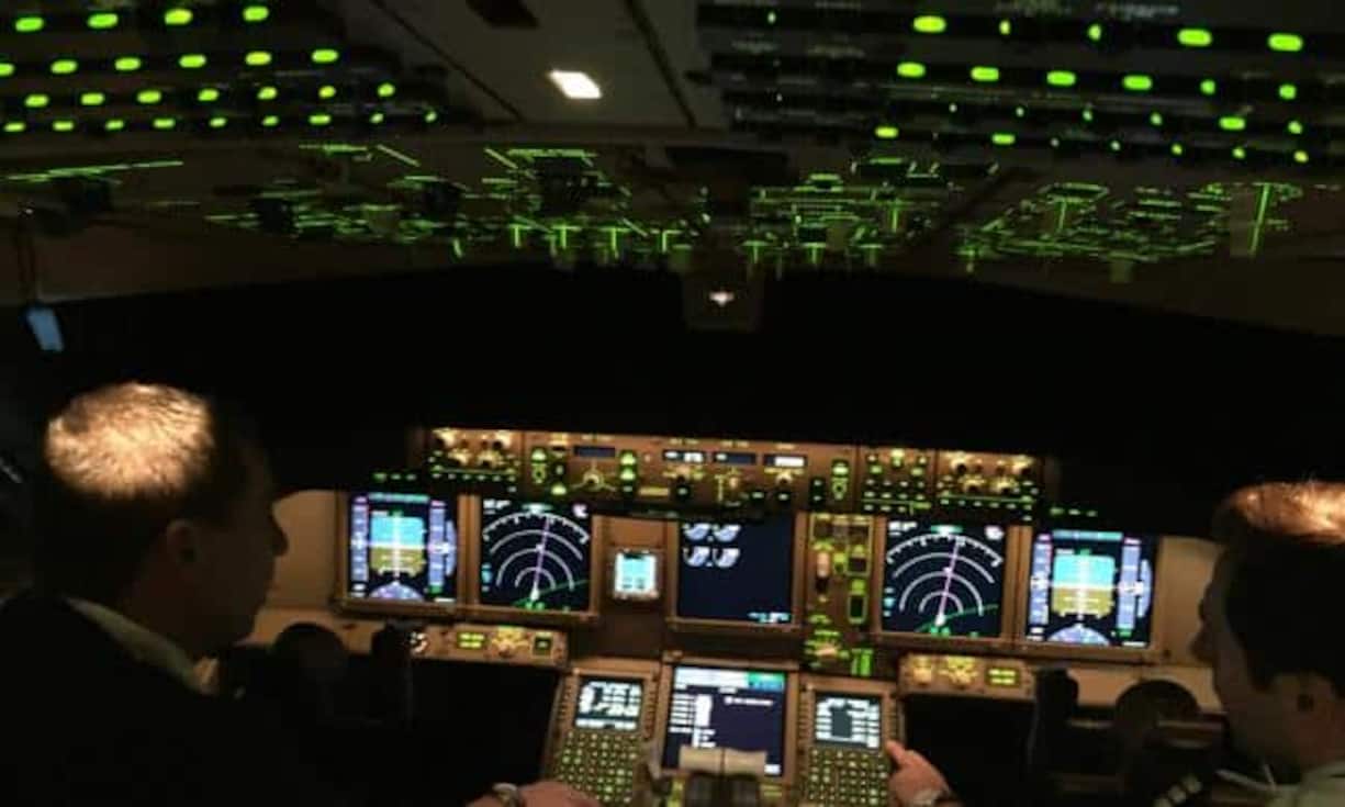 Der Blick ins Cockpit.