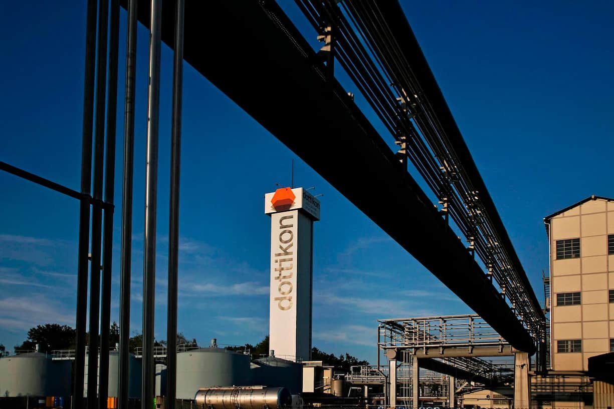 Aussenansicht der Firma Dottikon Exclusive Synthesis AG , aufgenommen in Dottikon AG am 12. September 2007. Die Dottikon ES ist spezialisiert auf chemische Hochrisikofusionen und wird gefuehrt von Markus Blocher (gleichzeitig Hauptaktionaer), Sohn des SVP-Bundesrats Christoph Blocher. Foto & CopyrightÂ©2007: FranÃ§ois Gribi / Fotograf BR&HfG / CH - 3006 Bern / PC-Konto 30-89790-5