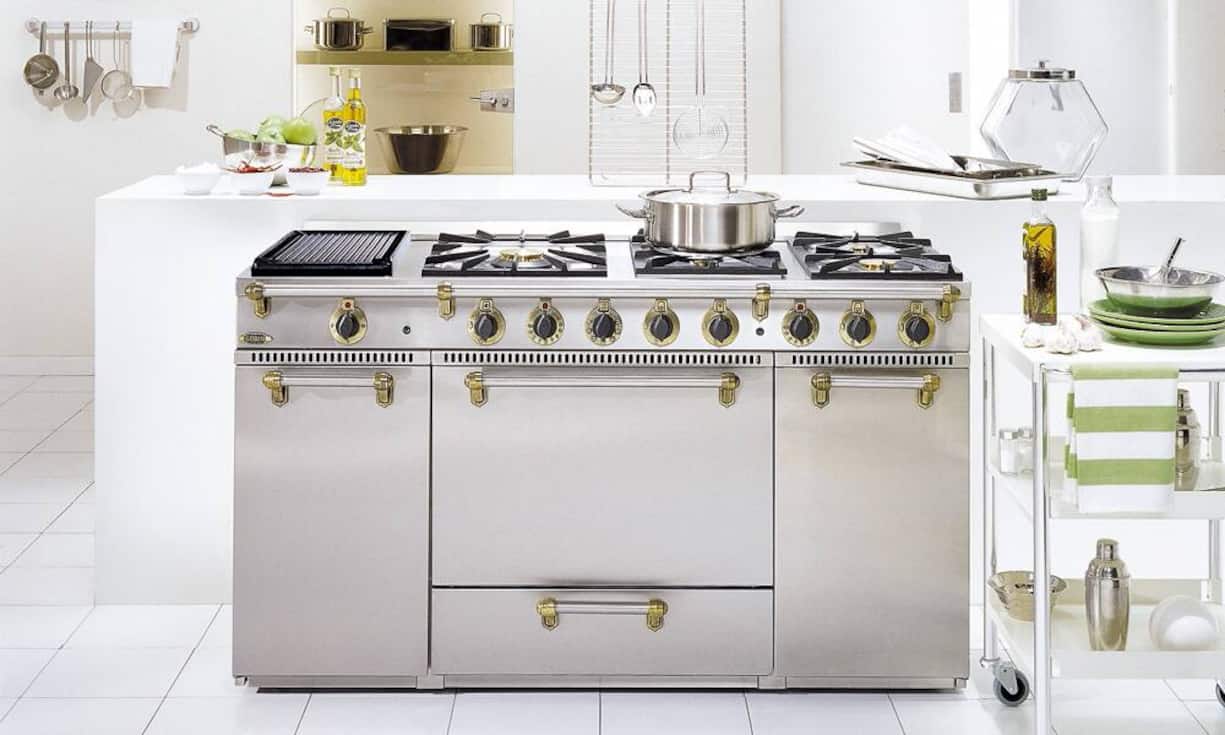 Vorbildlich: Godin stellte vor über 150 Jahren den ersten Ofen aus Gusseisen her.