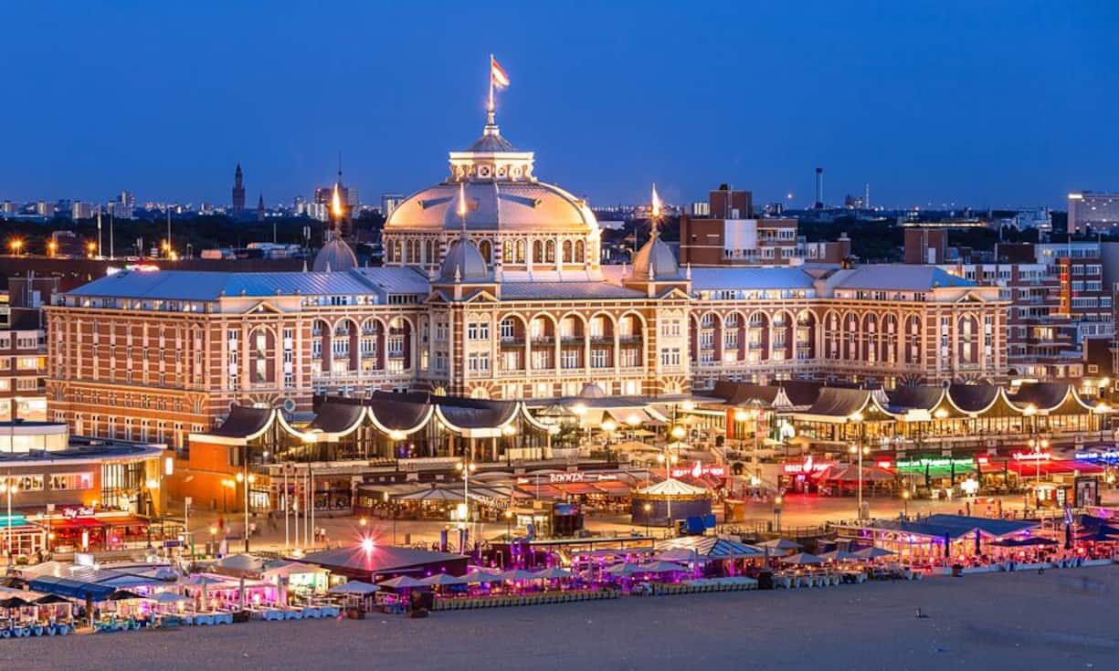 In den Niederlanden verdienen Arbeitnehmer der mittleren Führungsebene 72,287 Pfund (110'464 Franken). Das macht Platz 8 in Europa. (Fachkräfte: 34,681 Pfund beziehungsweise 52'997 Franken) Christopher A. Dominic/flickr/CC