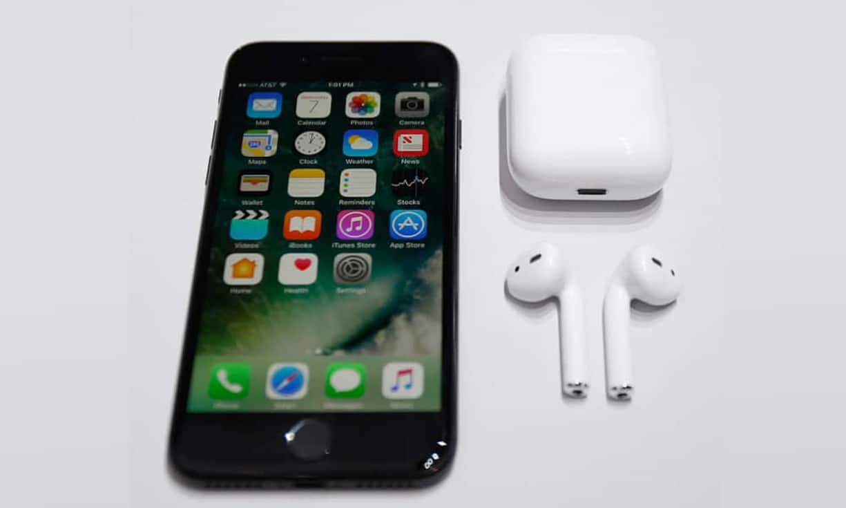 Das Smartphone ist aber nun wasser- und staubdicht …