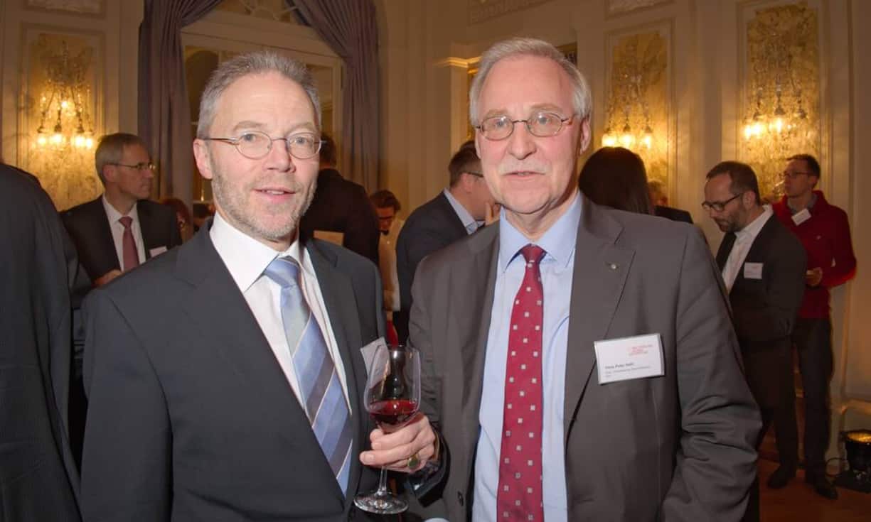 Leo Ribeli, SECO;
Hans Peter Hefti, Eidg. Zollverwaltung Oberzolldirektion