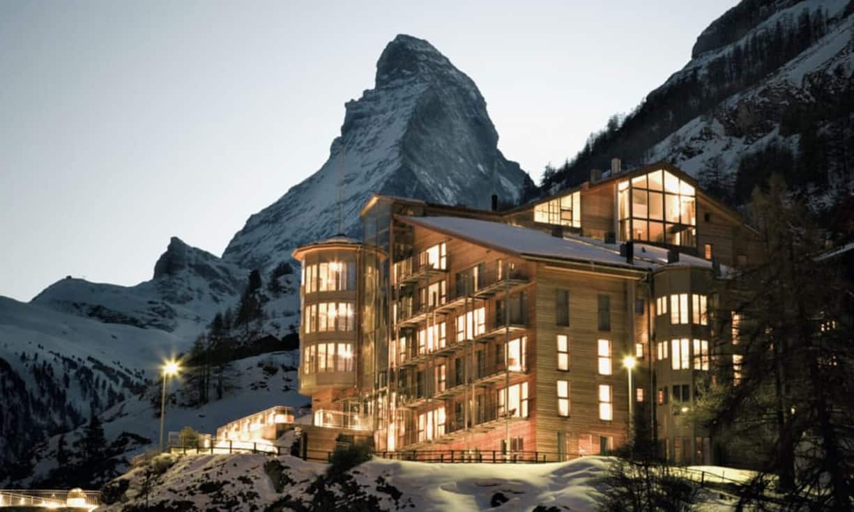 Das Reiseportal Tripadvisor hat die weltweit 25 besten Hotels gekürt. Die Jury bildeten die Reisenden selbst. Mit dem Zermatter Fünf-Sterne-Hotel The Omnia ist auch ein Schweizer Haus unter den Besten vertreten. Die Top Ten: