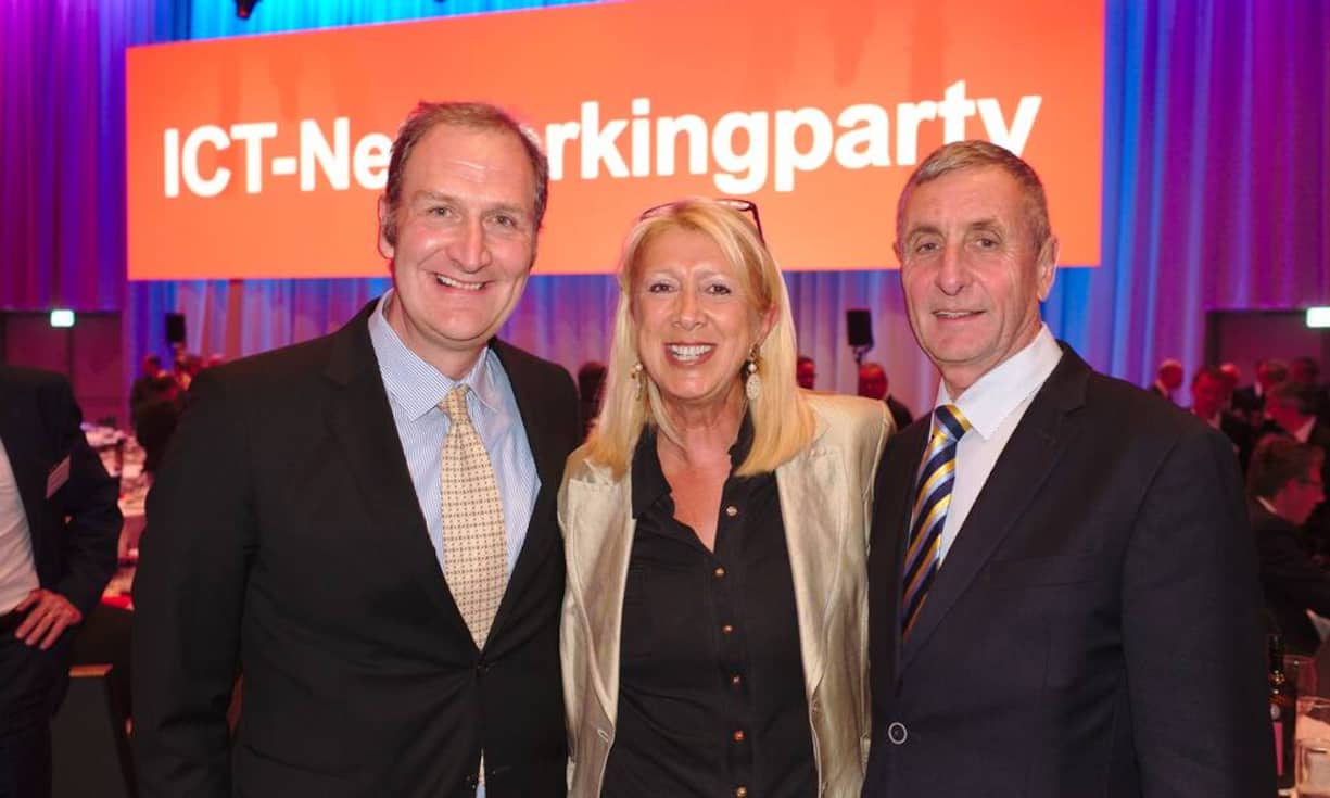 Lutz Jäncke, Professor für Neuropsychologie, Uni Zürich;
Vania Kohli, Gastgeberin;
Peter Marthaler, Unternehmenspublizist, Die Mobiliar