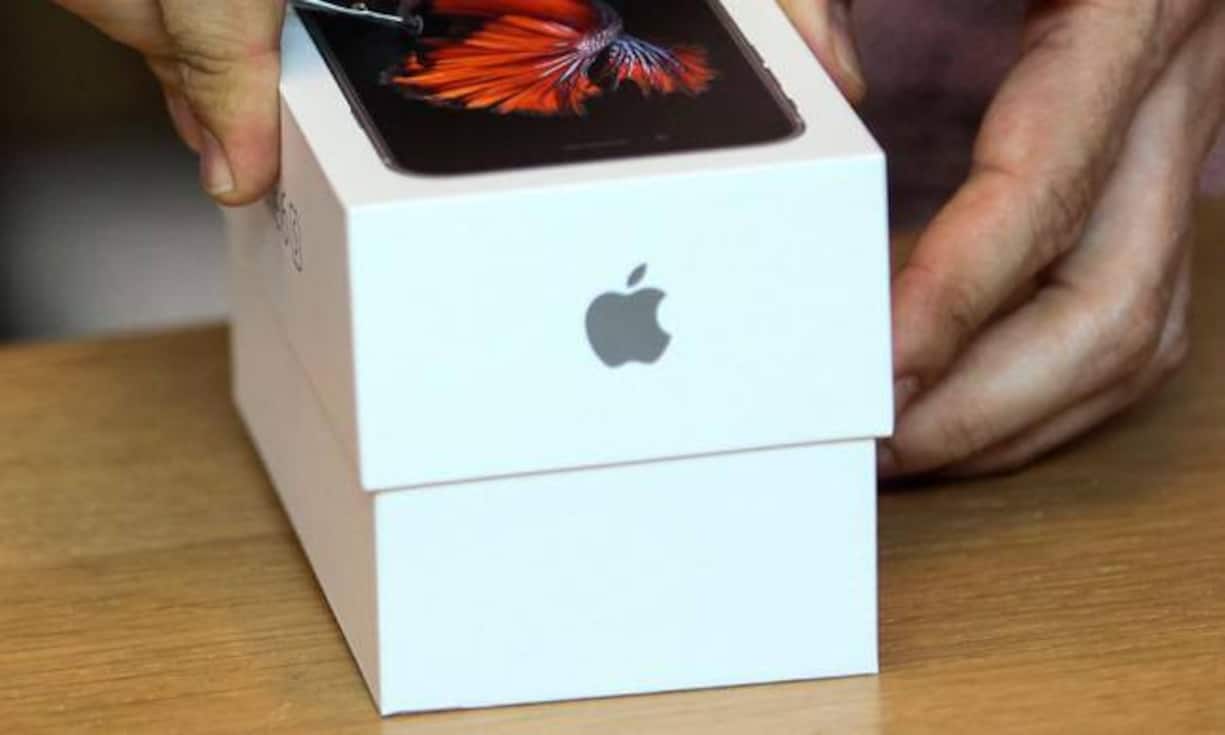 Platz 1: Apple ist mit grossem Abstand die wertvollste Marke der Welt. Dieses Jahr legte der Brand mit dem Apfel sagenhafte 43 Prozent zu. Wert aktuell: 170,3 Milliarden Dollar. Damit stammen die drei wertvollsten Marken allesamt aus den Vereinigten Staaten.