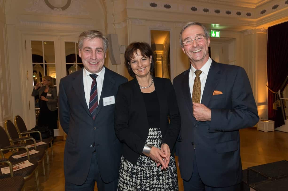 Klaus W. Wellershoff, Wellershoff & Partners Ltd; Ruth Metzler-Arnold, SGE-Präsidentin; Daniel Küng, SGE-CEO