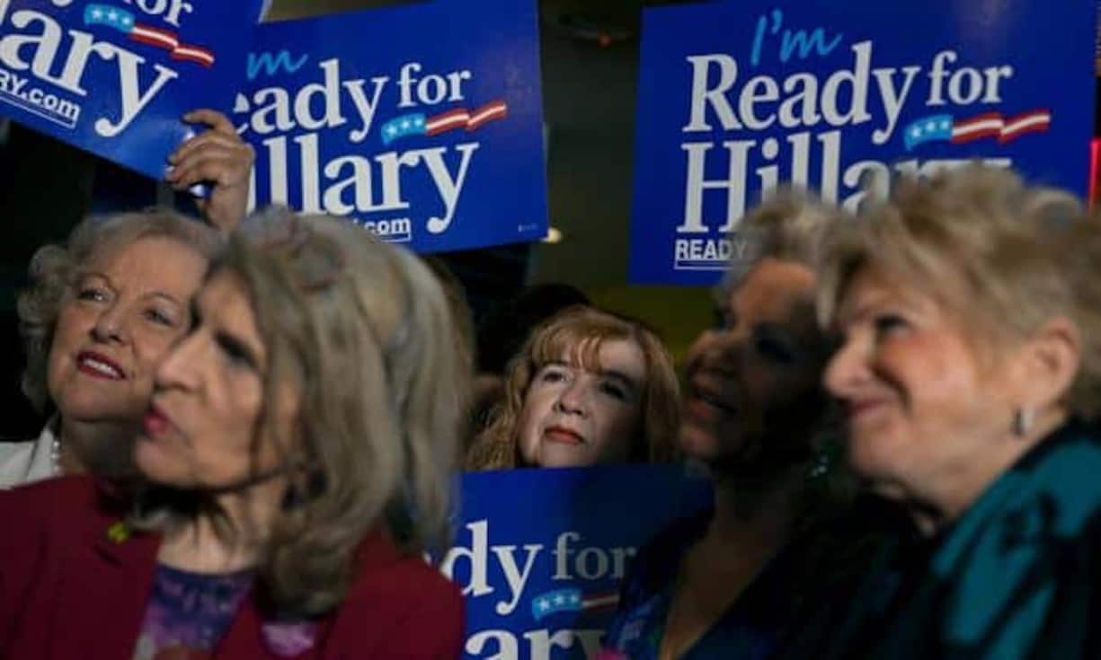 Dabei hat sie grosse Unterstützung von einem grossen Team. Bilder: Keystone