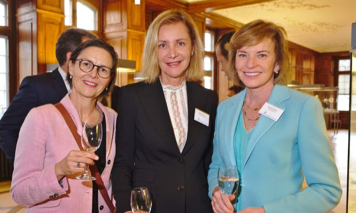 Sabine Biland-Weckerlin, Consultant, Dr. Thomas A. Biland Executive Search;
Magda Gabriel, Director, Cambridge Advisors;
Patricia Horgan, Managing Director, Credit Suisse AG