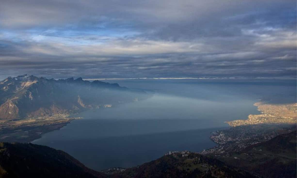Der Genfersee ist ein Gewässer der Superlative: Mildestes Klima, grösster Binnensee und wasserreichster See Mitteleuropas. Seine Oberfläche umfasst 582 Quadratkilometer.Keystone