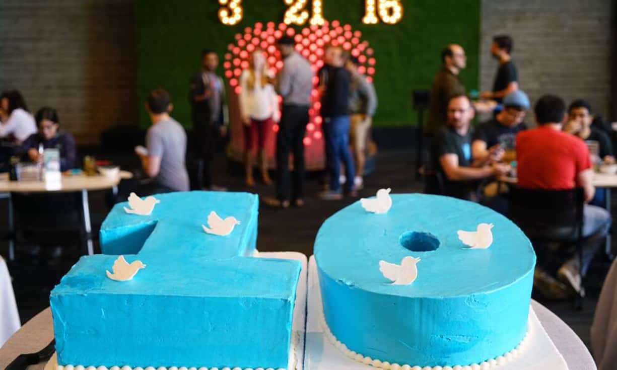 Platz 9: TwitterDurchschnittliches Gehalt inklusive Boni: 150'000 Dollar (145'000 Franken)Durchschnittliches Grundgehalt: 133'000 Dollar (129'000 Franken)Branche: Technologie; MikrobloggingHauptsitz: San Francisco, KalifornienFlickr/PR/CC