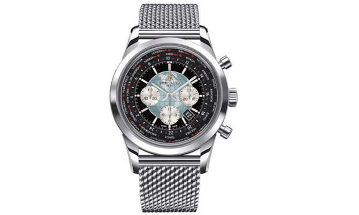 Urbane Qualitäten: Breitling verfügt über eine unbestrittene Chronographenexpertise. Mit der Transocean beweisen die Uhrmacher aus Grenchen und La Chaux-de-Fonds, dass sie keineswegs nur die martialische Formensprache beherrschen. Jüngstes Kind der jungen Kollektion ist die Transocean Chronograph Unitime mit Zeitzoneneinstellung über die Krone, hauseigenem Kaliber B05 und elegantem Milanaiseband. In Edelstahl: 10 740 Franken.