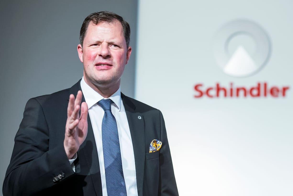 Thomas Oetterli, CEO, spricht waehrend der Jahresbilanzmedienkonferenz von Schindler am Mittwoch, 15. Februar 2017, in Luzern. (KEYSTONE/Alexandra Wey)