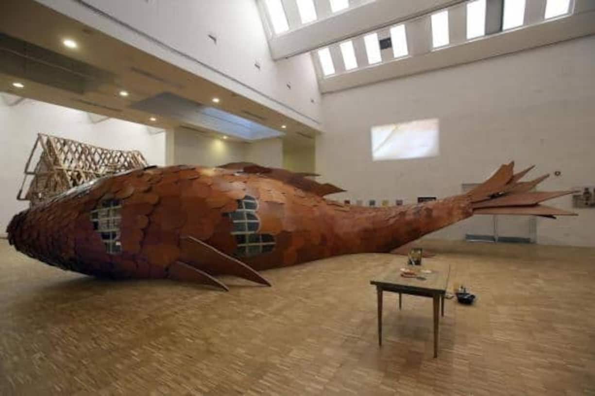 Die Skulptur «The Fish» des Kanadischen Künstlers Frank Gehry wird im Themenbereich «Arts & Food» ausgestellt. Bilder: Keystone