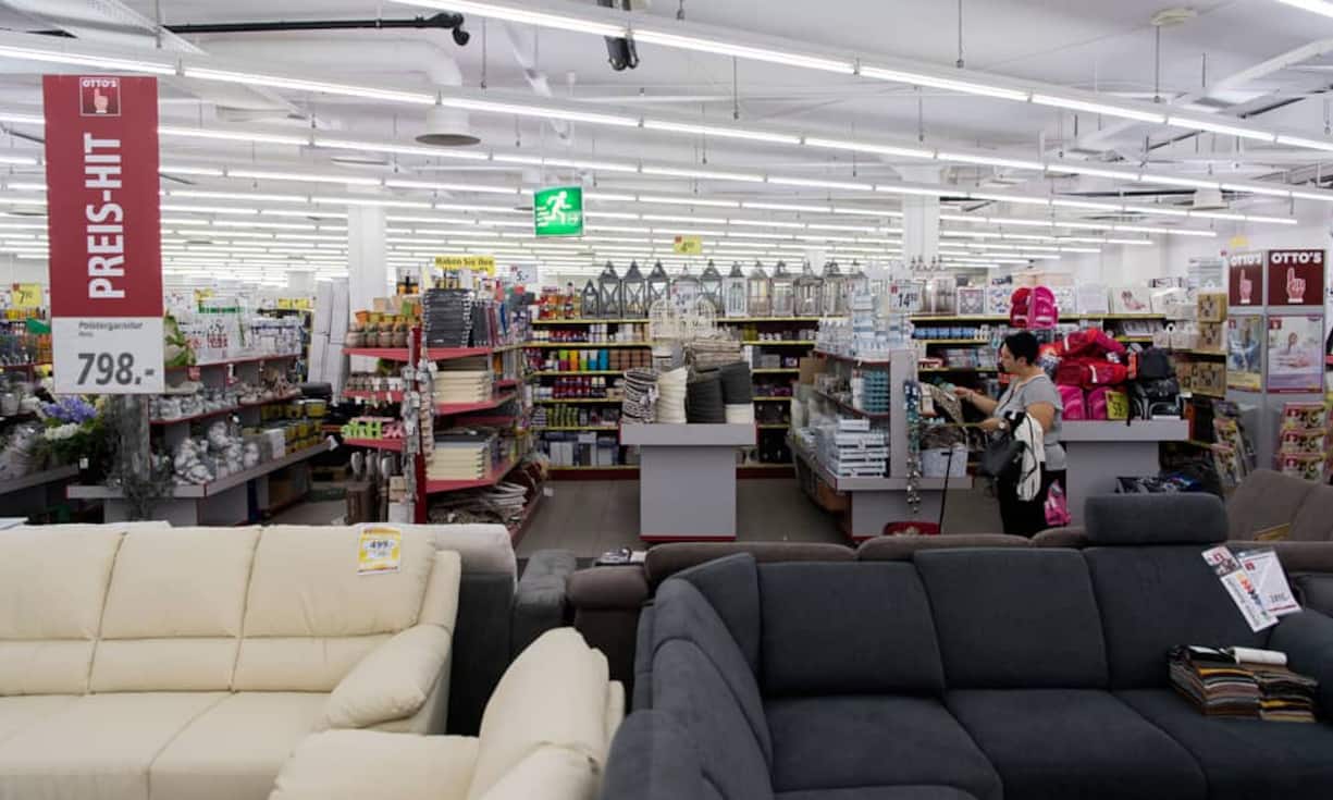 Otto’s ist der grösste Restpostenhändler Europas. Das Standardsortiment reicht von der Sportsocke über das Schraubenzieherset bis hin zur Bodenplatte.
