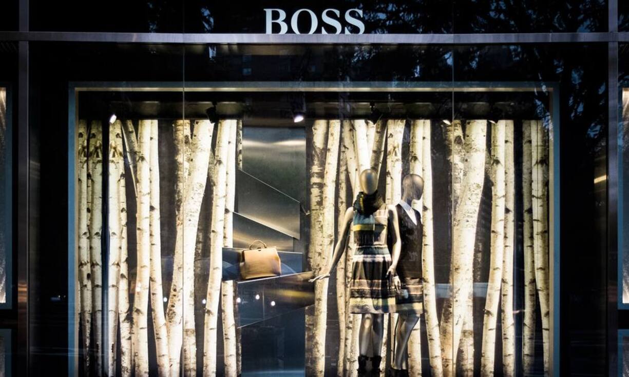Hugo Boss: Im vergangenen Jahr verloren die Aktien der Nobelmarke Hugo Boss 35 Prozent. Angepeilt war für 2015 ein Gewinnplus von 3 bis 5 Prozent, am Ende schaute ein mageres Plus von 1 Prozent heraus. Einzig die hohe Dividendenrendite von über 5 Prozent verleiht der Boss-Aktie derzeit leichten Glanz.Billie Grace Ward/CC/flickr