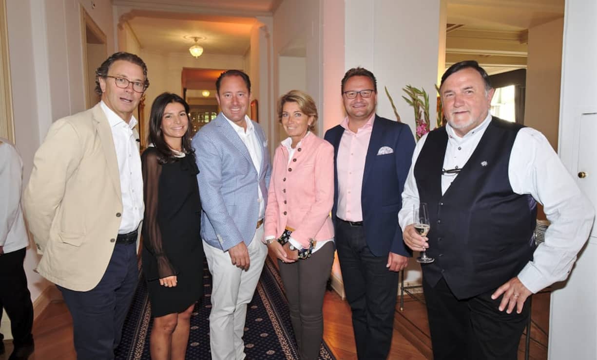 Engadiner Hoteliers:
Thomas Hauser, Hotel Hauser;
Jenny & Heinz Hunkeler, Kulm;
Anne-Rose und Thomas Walther, Hotel Walther;
Felix Dietrich, Hotel Waldhaus Sils-Maria