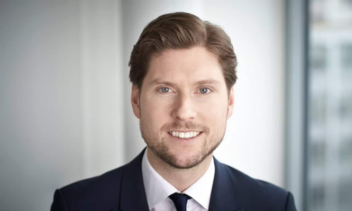 … und Björn Wettergren, die im Verwaltungsrat der Bank Einsitz haben, kennt er seit 15 Jahren und hat ihre Einbindung in die Bank in enger Absprache mit der Familie begleitet. PR