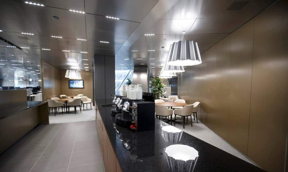 JTI produziert jährlich mehr als 400 Milliarden Zigaretten und erzielt einen zweistelligen Milliardenumsatz. Zum Portfolio gehören die Marken Winston, Mild Seven und Camel.
Keystone