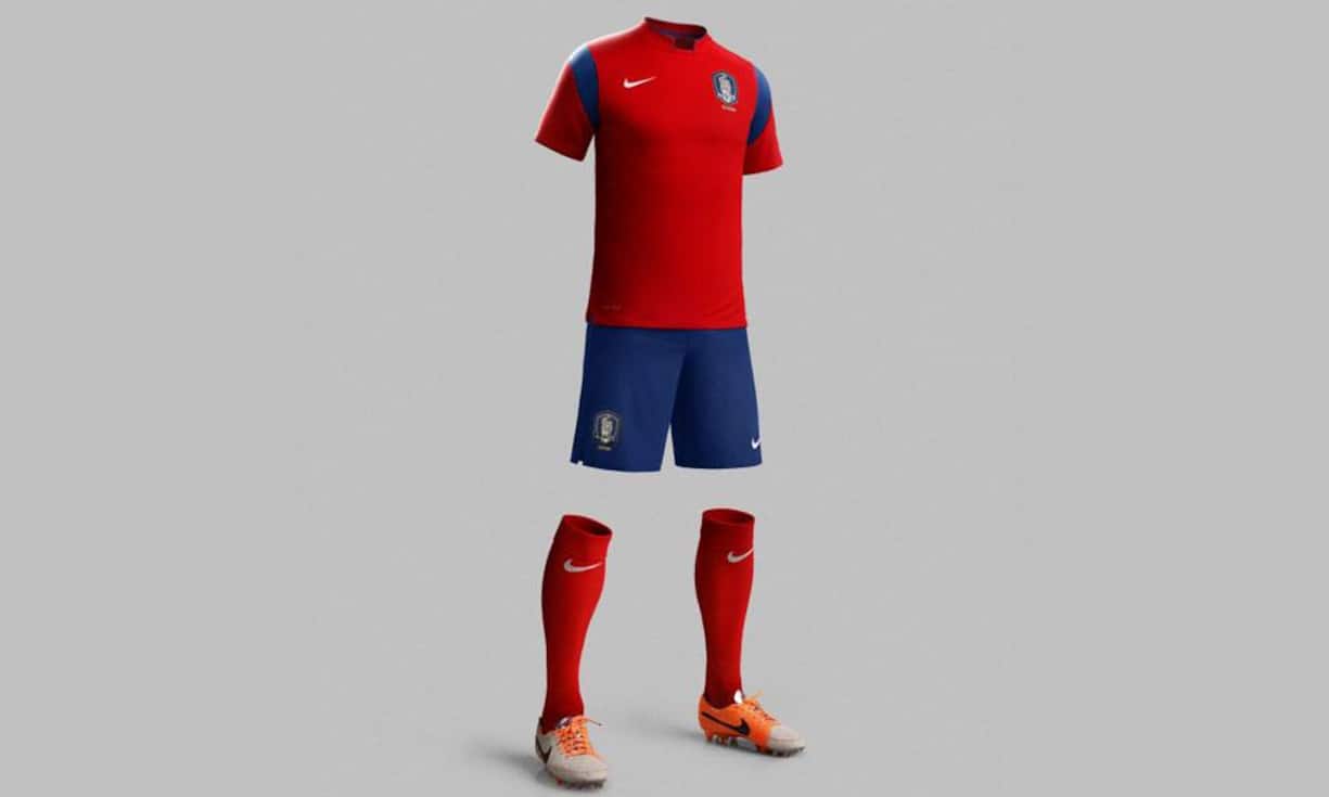 Top: Nike verantwortet das Tenue der Südkoreaner. Das Ensemble sieht sehr schlicht und elegant aus. Vor allem der kleine Stehkragen ist einmalig.