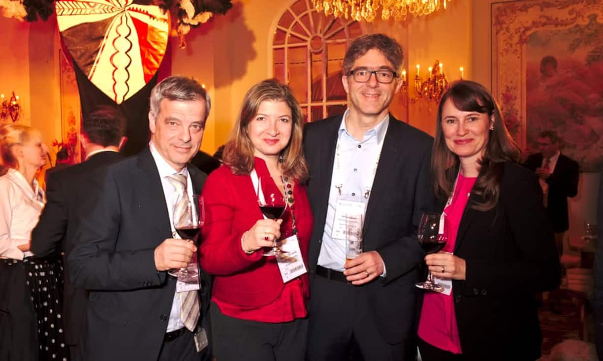 Giovanni Conti, Direktor, Bundesamt für Informatik und Telekommunikation;
Monica Dell'Anna, Leiterin Business Medien, NZZ Mediengruppe;
Daniel Gerber, Business Developer & Innovation, Swisscom (Schweiz) AG;
Stephanie Züllig, Leitung Building Technologies International, Siemens Schweiz (v.l.n.r.)