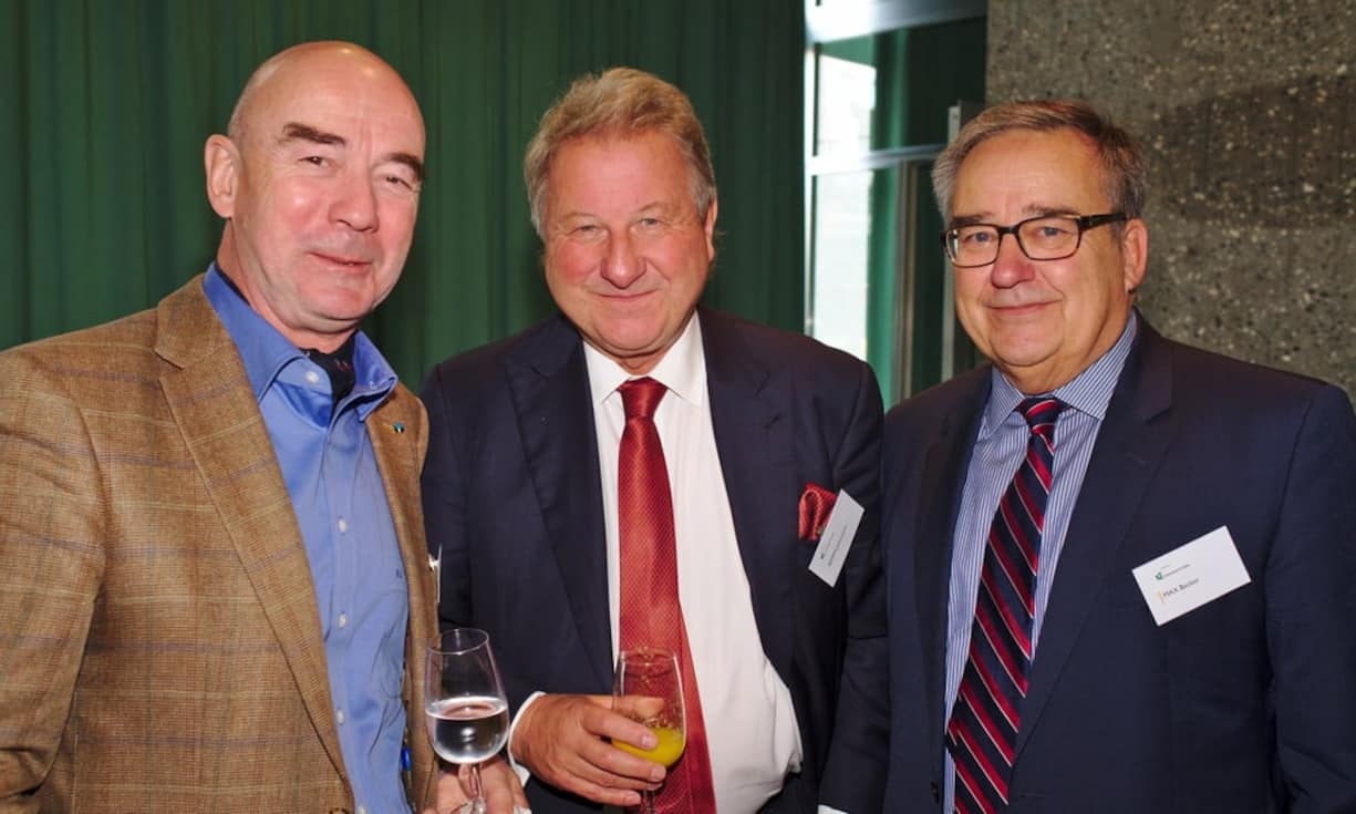 Juan Gut;
Björn Johansson, Chairman & CEO, Dr. Björn Johansson Associates AG;
Max Becker, Tagesmoderator