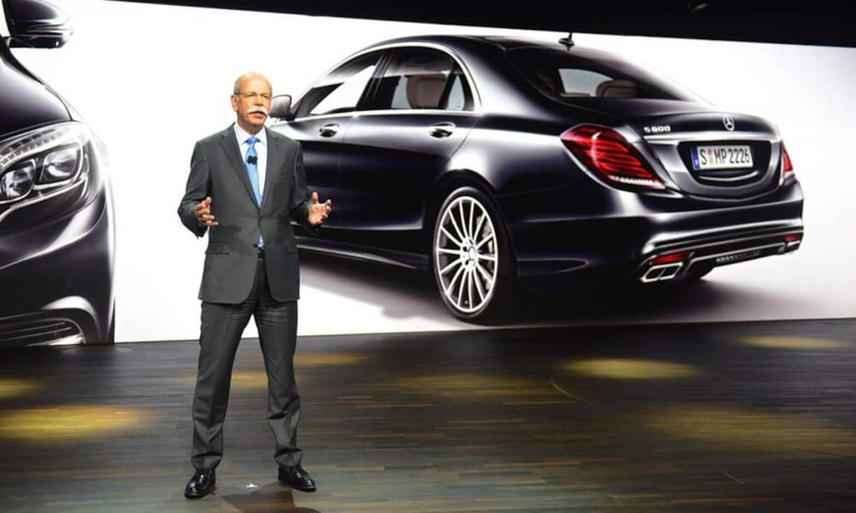 Daimler-Chef Dieter Zetsche zeigt an der Internationalen Automesse in Detroit was sein Konzern zu bieten hat.