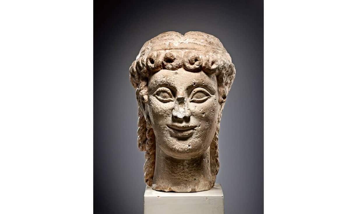 Attraktive Kunst der Antike, Cahn Auktionen, Basel
Dieses Jahr wird die traditionelle Herbstauktion bei Cahn Auktionen mit Kunst der Antike am 19. November, unmittelbar vor der BAAF Basel, abgehalten. Wie im vergangenen Jahr kann man die Auktion live auf dem Internet verfolgen und auch online mitbieten. Angeboten werden bedeutende Privatsammlungen aus der Schweiz und aus Deutschland, aber auch aus anderen europäischen Ländern und den USA.