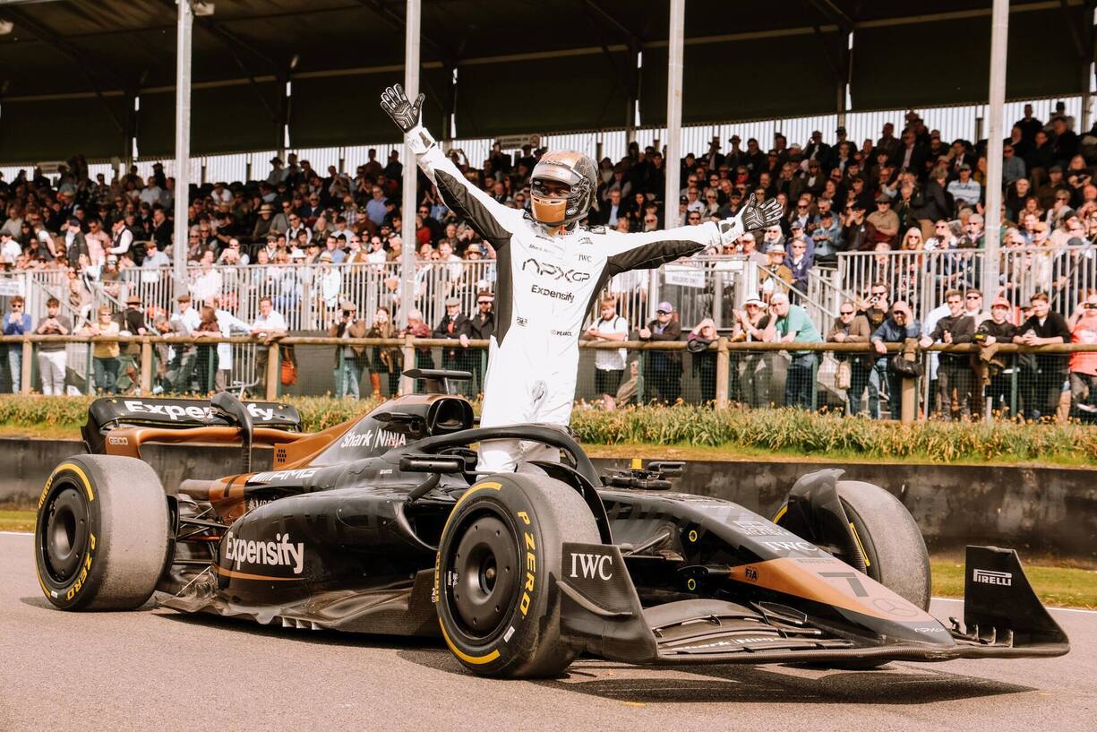 IWC ist Partner des Teams Mercedes-AMG Petronas Formula One ...