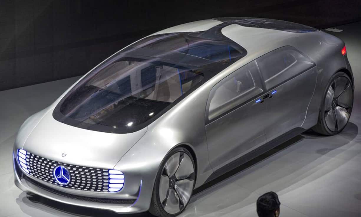 Ein weiteres Highlight: Das vernetzte Fahrzeug kann über Gesten, Blicke und Berührungen gesteuert werden.