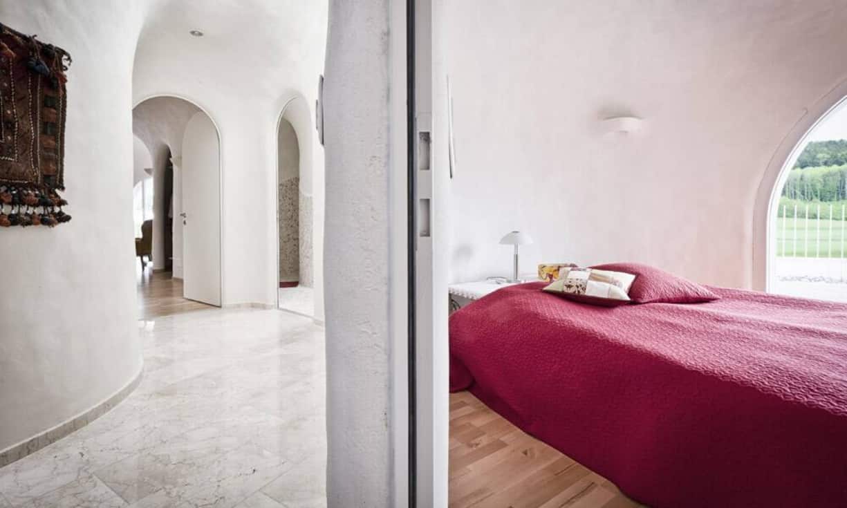 Auch ein Gästezimmer mit Dusche gibt es im zweiten Geschoss. Das Pünktchen auf dem I jedoch ist der...