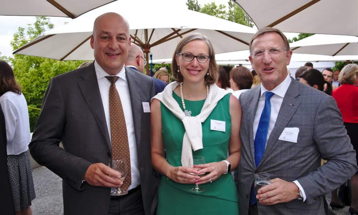 Robert Oudmayer, CEO, Cambra Money Bank AG;
Kristine Braden, Country Officer, Citibank (Switzerland) AG;
Hans Knöpfel, Managing Partner, Hans Knöpfel AG