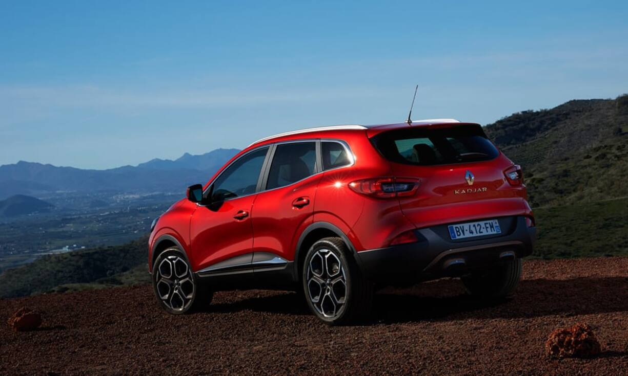 Renault bringt das Kompakt-SUV Kadjar zum Autosalon. Seine technische Basis übernimmt der Kadjar vom Anfang 2014 eingeführten Qashqai der Konzernschwester Nissan. So kommen dieselben Benziner und Diesel mit 110 bis 163 PS zum Einsatz, optional gibt es Allradantrieb.Renault