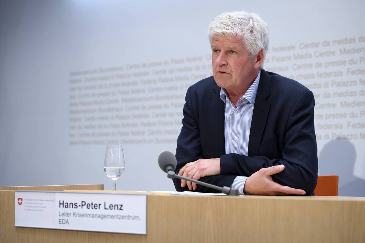 Hans-Peter Lenz, Leiter Krisenmanagementzentrum EDA, spricht waehrend einer Medienkonferenz ueber der Coronavirus (COVID-19), am Montag, 23. Maerz 2020 in Bern. (KEYSTONE/Anthony Anex)