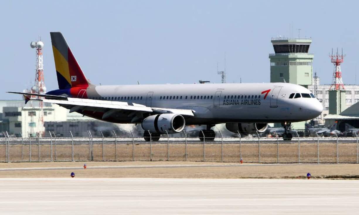 Platz 3: Asiana Airlines Die südkoreanische Fluggesellschaft serviert in der Economy koreanische Nudeln, pikante Suppen, japanische Speisen und frischen Salat.