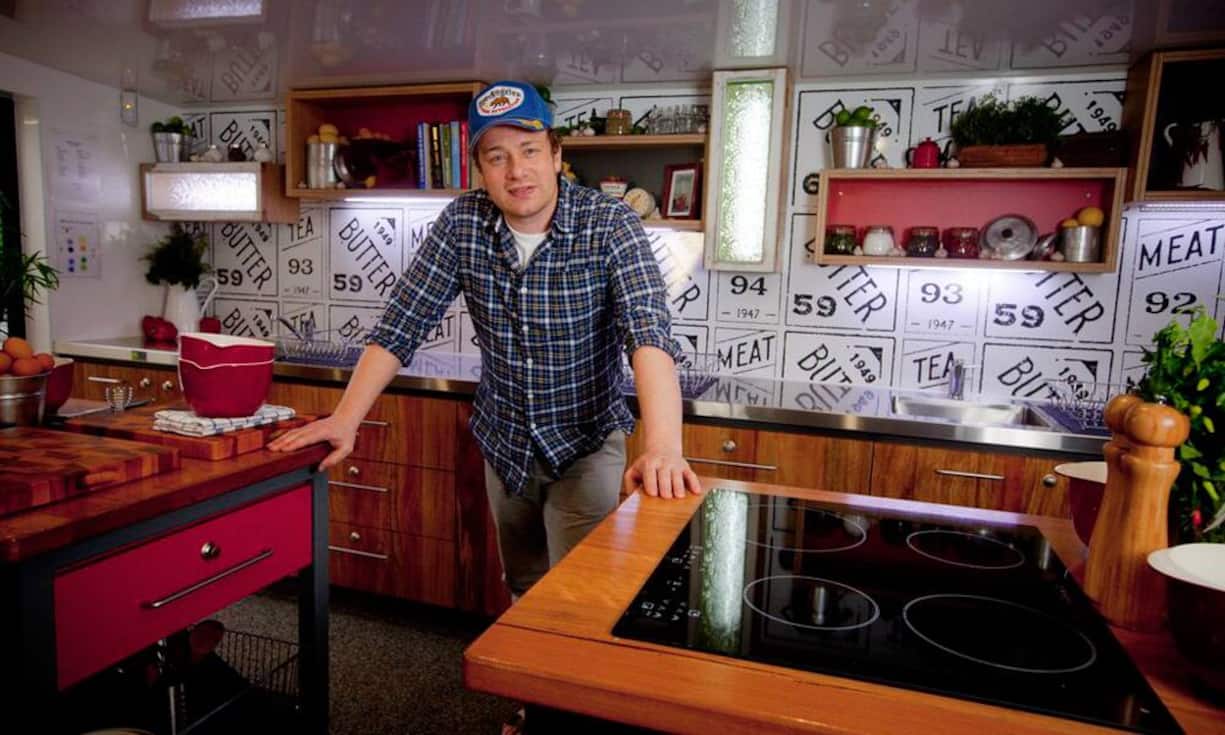 Fernsehkoch Jamie Oliver, dessen Kampagne für gesundes Schulessen Johnson unterstützt hatte, kündigte an: «Macht Boris Johnson zum Premier – dann wars das für mich. Dann bin ich raus. Mein Glaube an uns wäre für immer gebrochen!»