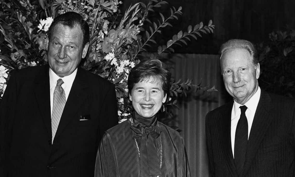 1986-1992: Claude de Saussure (r.), Genève, 11 Jahre
1965-1986: Alfred E. Sarasin (l.), Basel, 21 Jahre (hier im Bild mit der damaligen Bundesrätin Elisabeth Kopp)Keystone