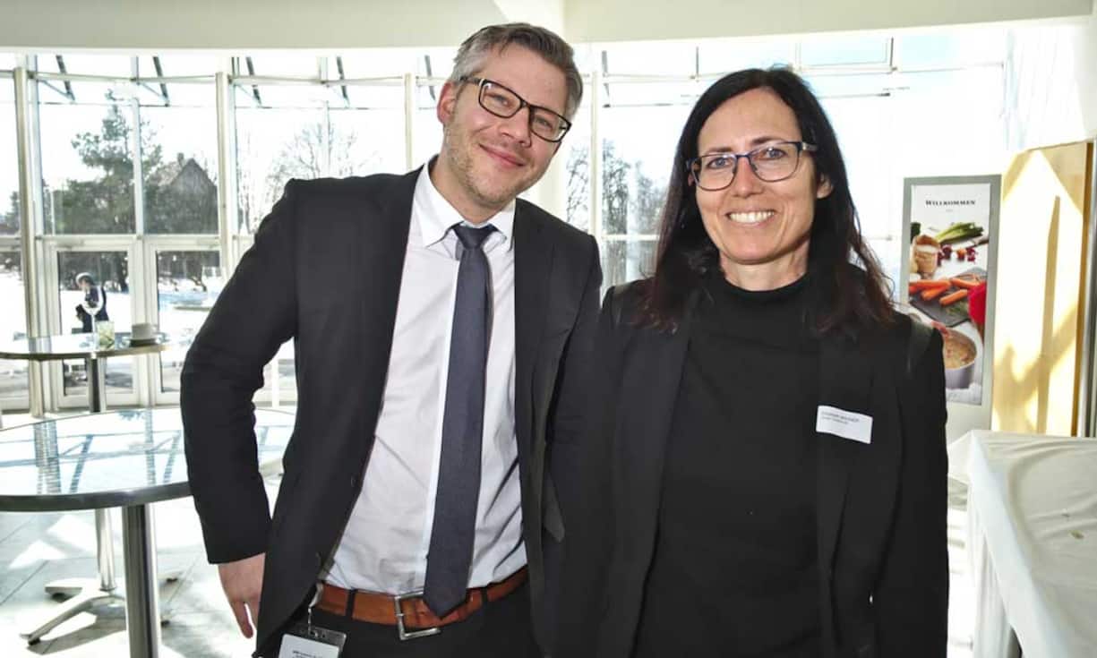 Gerold Bischof, HR Business Partner, Ivoclar Vivadent AG;
Elisabeth Mahner, Leiterin Personal, Head HR, Ivoclar Vivadent Manufacturing GmbH