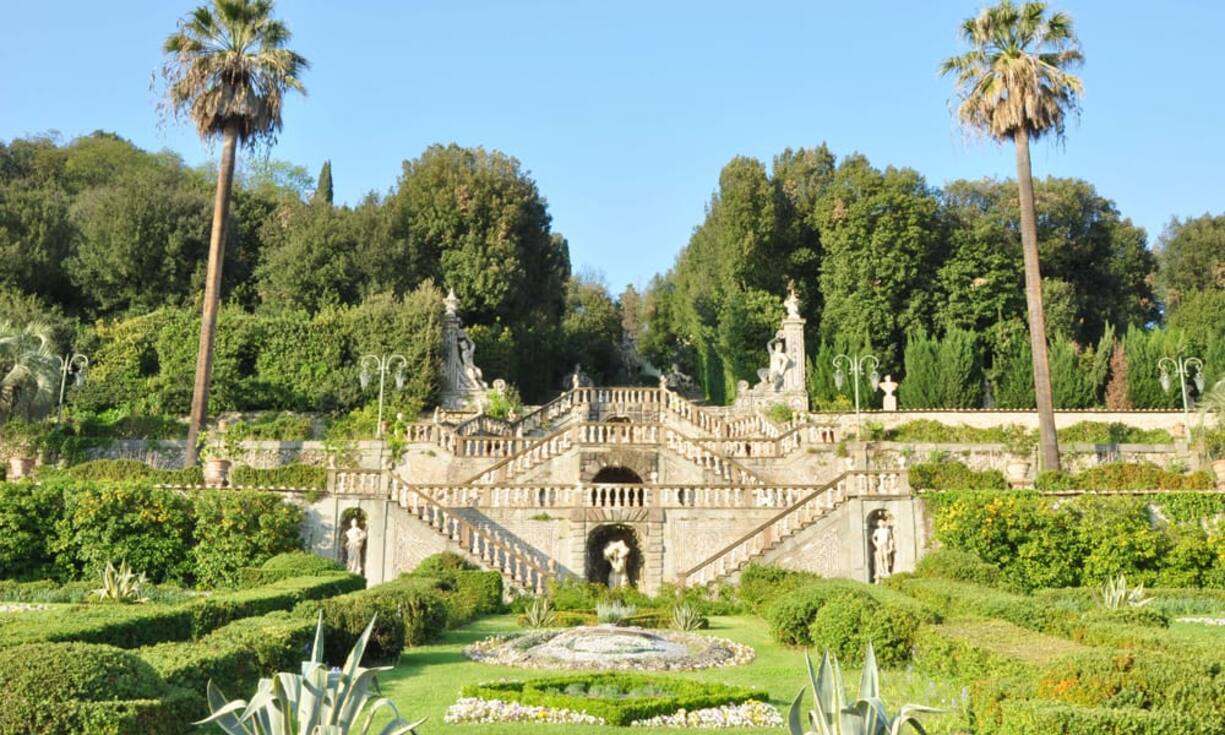 Im Jahr 2007 wurde als zusätzliche Touristenattraktion noch ein Haus mit Schmetterlingen eröffnet. Im Haus findet man ...