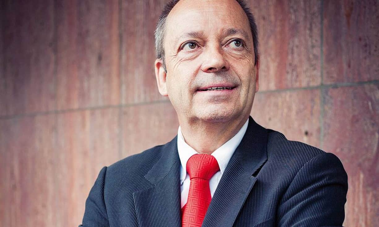 Wolfgang Schanzenbach (56), früher DKSH, heute Switzerland Global Enterprise (vormals Osec).
«Ich kam in eine Sinnkrise, ich wollte dieses durchgetaktete Leben mit 14-Stunden-Tagen und Businessreisen über die Zeitzonen nicht mehr führen.»