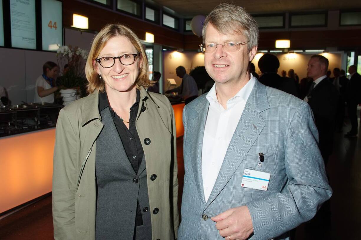 isc2014_2087.jpg