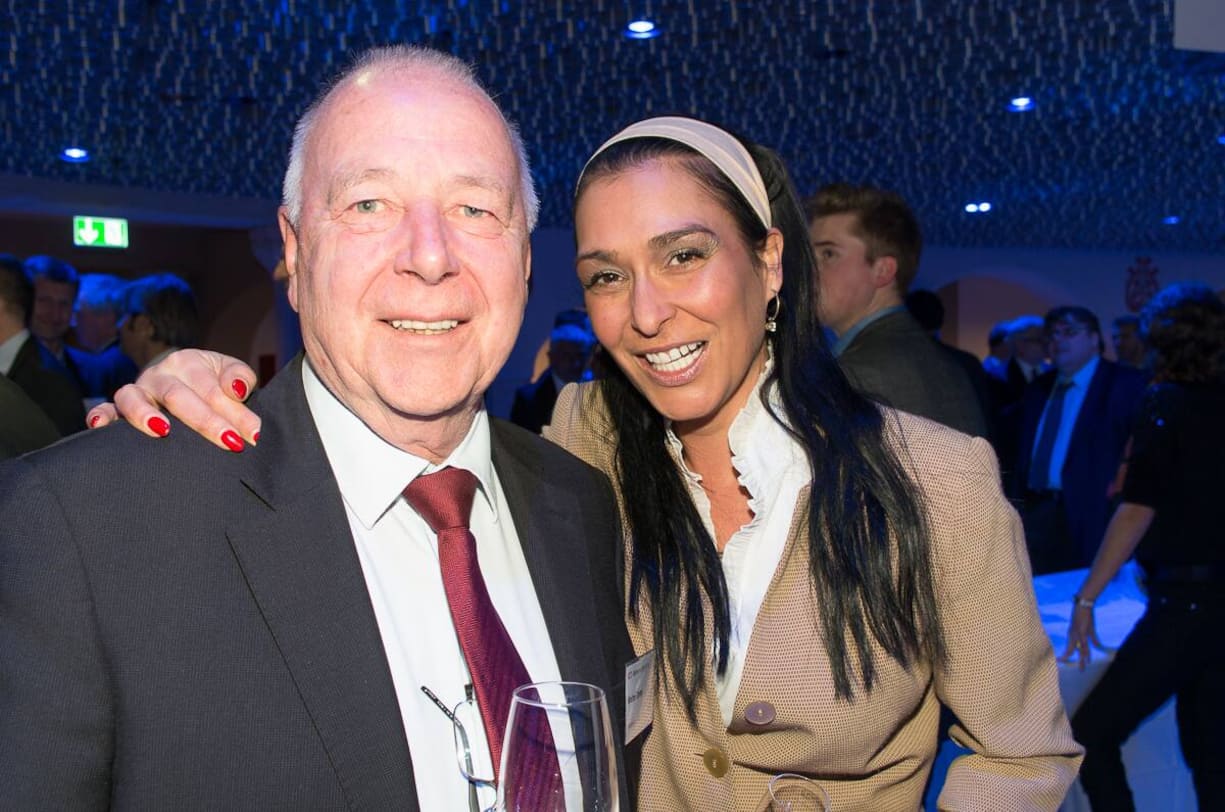 Walter Zemp, Customer Executive, sunrise; Sarah Dubler, Marketing, ix swiss datacenter ag